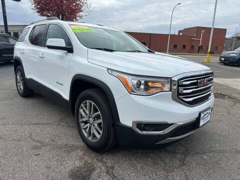 2017 GMC Acadia SLE-2