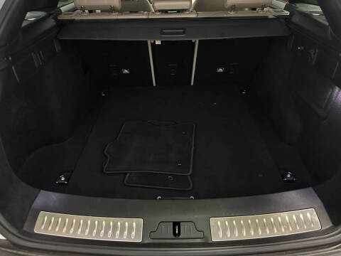 2019 Land Rover Range Rover Velar P250 R-Dynamic SE