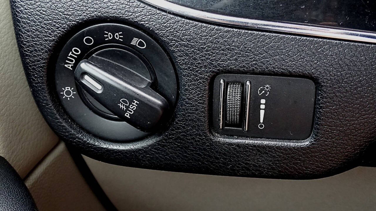 2017 Dodge Grand Caravan 37