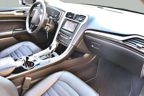 2014 Ford Fusion Hybrid SE