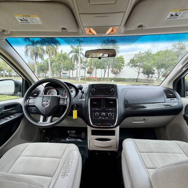 2013 Dodge Grand Caravan SE