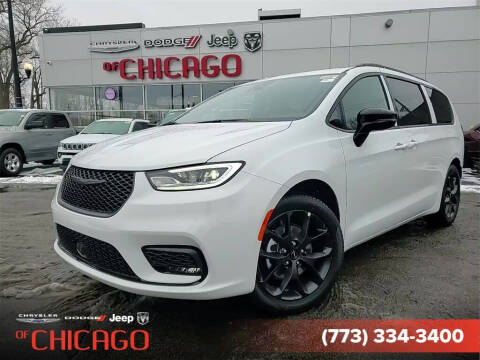 2024 Chrysler Pacifica for sale at Chrysler Dodge Jeep RAM of Chicago in Chicago IL