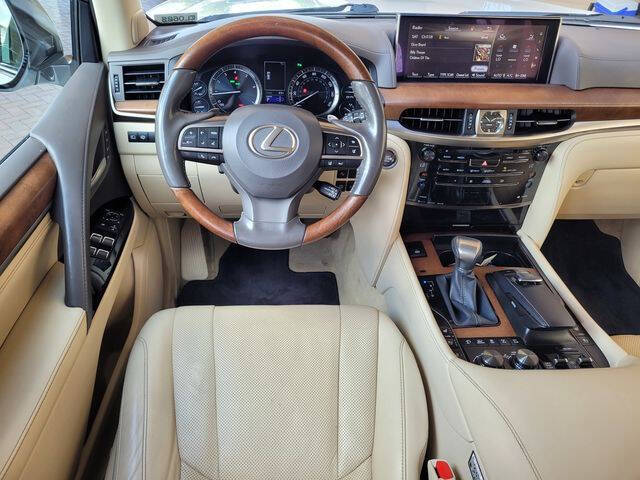 2019 Lexus LX 570