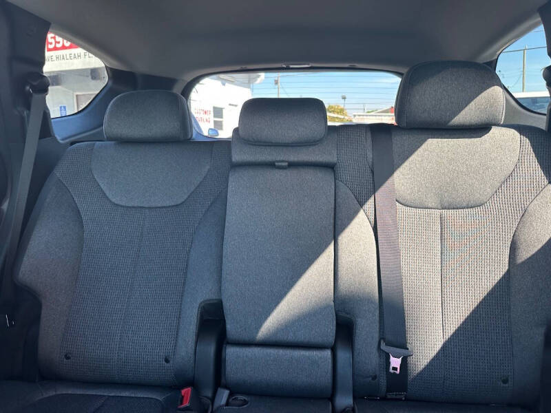 2021 Hyundai Santa Fe SE