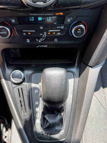 2017 Ford Focus SEL