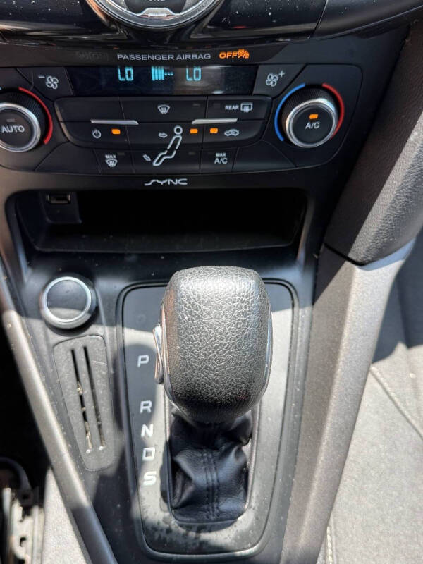 2017 Ford Focus SEL