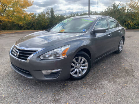 2015 Nissan Altima for sale at Craven Cars in Louisville KY