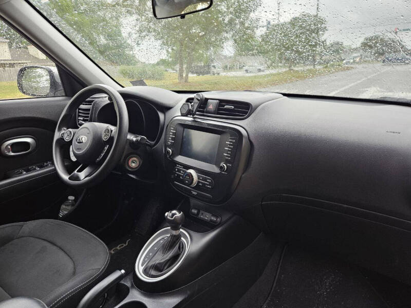 2018 Kia Soul +