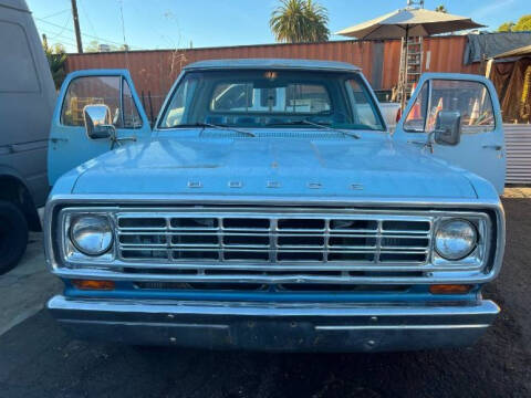 1975 Dodge D100 Pickup