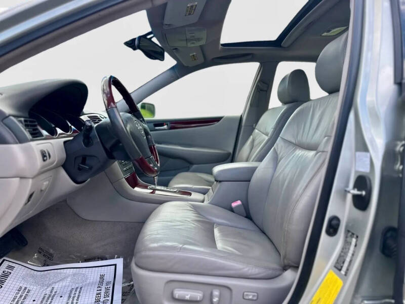 2004 Lexus ES 330