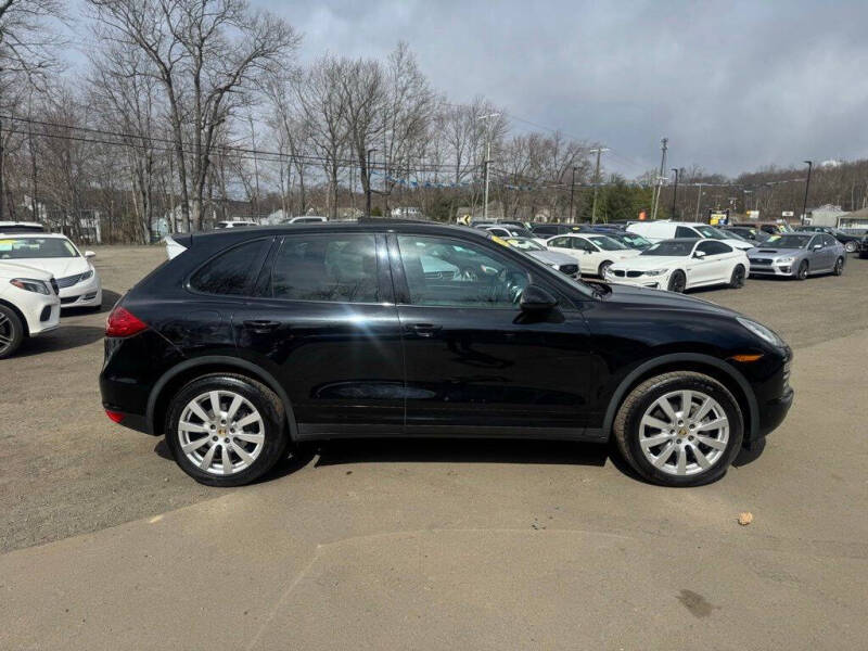 2014 Porsche Cayenne Platinum