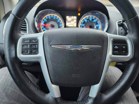 2013 Chrysler Town and Country Touring