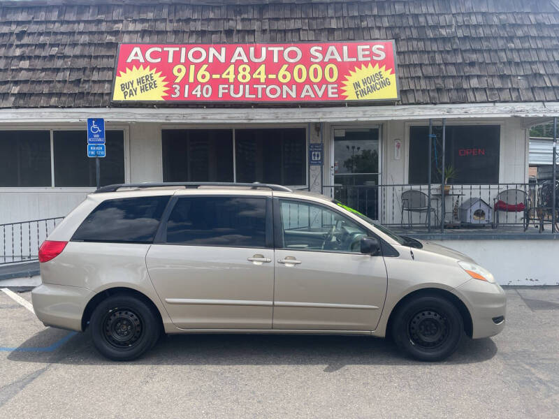 2007 Toyota Sienna LE 7-Passenger's photo