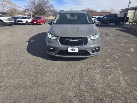 2022 Chrysler Pacifica for sale at Crosspointe Auto in Amarillo TX