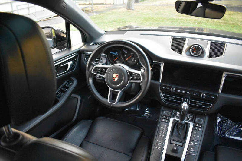 2021 Porsche Macan