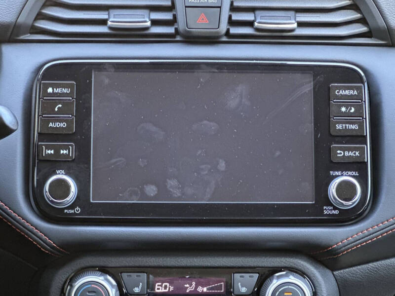 2025 Nissan Versa SR