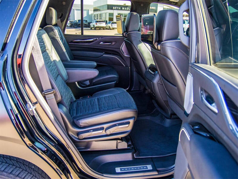 2023 Cadillac Escalade-V