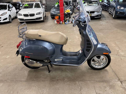 2015 Vespa GTS 300