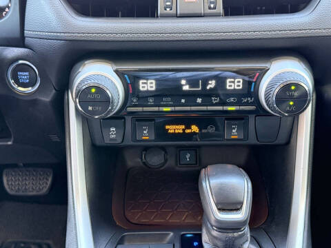 2020 Toyota RAV4 Limited