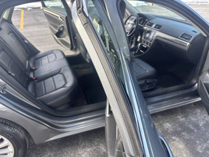 2016 Volkswagen Passat 1.8T SE