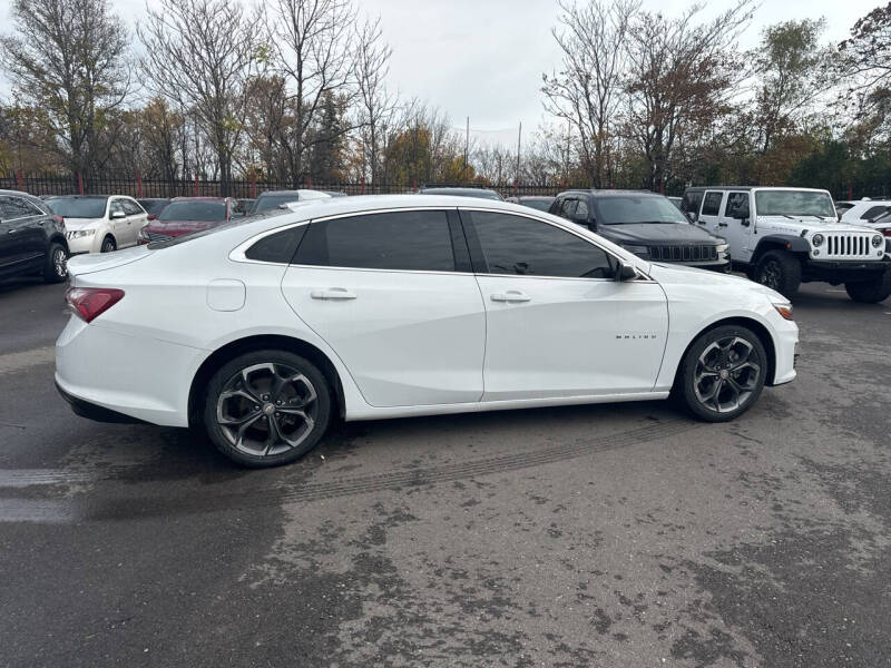 2022 Chevrolet Malibu 1LT photo 15