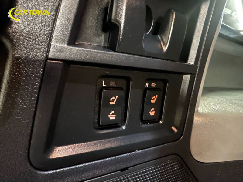 2017 Toyota Sequoia Platinum