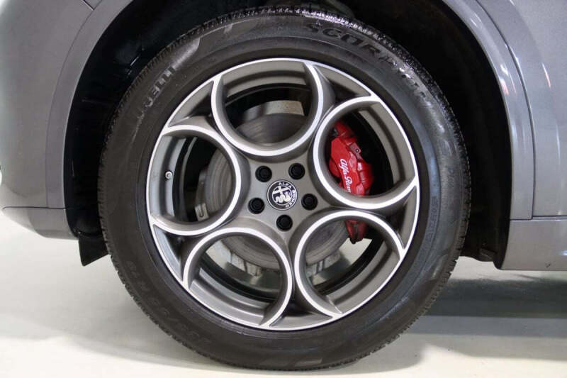 2022 Alfa Romeo Stelvio Ti