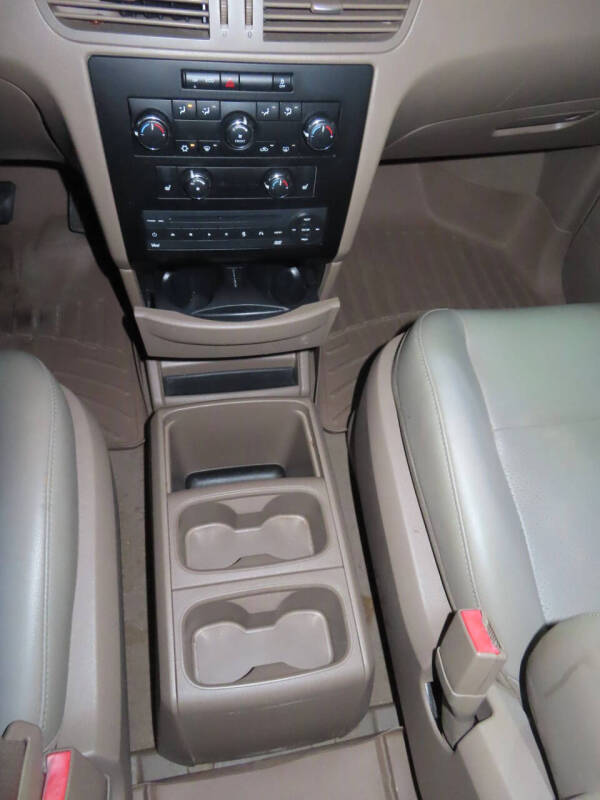 2012 Volkswagen Routan