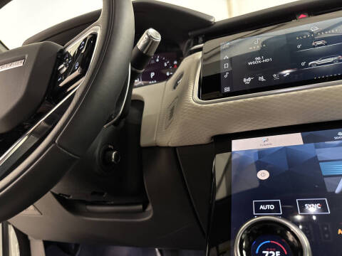 2021 Land Rover Range Rover Velar P250 R-Dynamic S