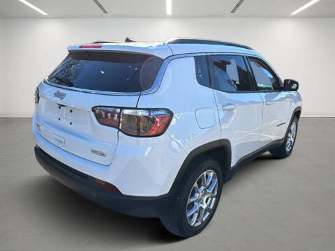 2022 Jeep Compass Latitude Lux