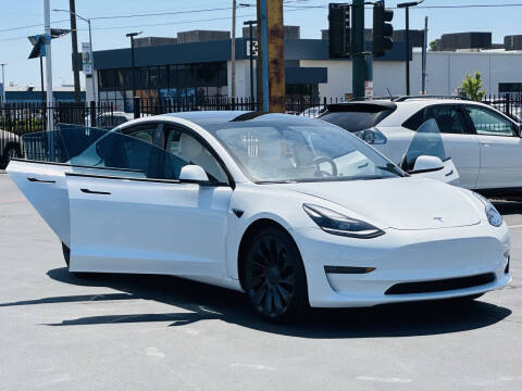 2023 Tesla Model 3 Performance