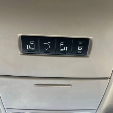 2014 Chrysler Town and Country Touring-L