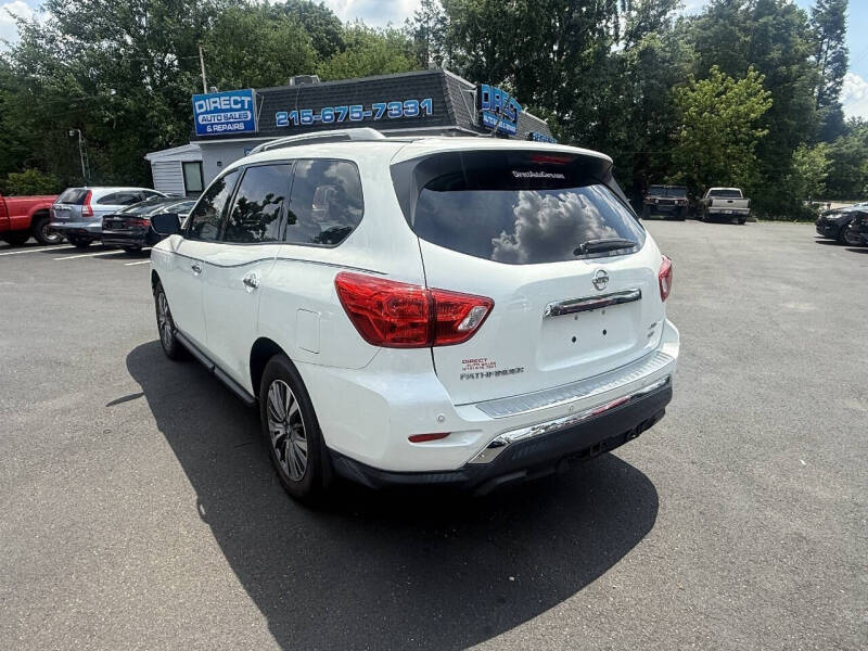 2017 Nissan Pathfinder SV