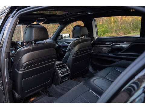 2022 BMW 7 Series 750i xDrive