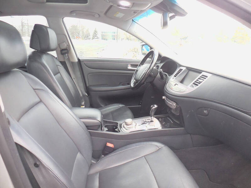 2012 Hyundai Genesis 4.6L V8