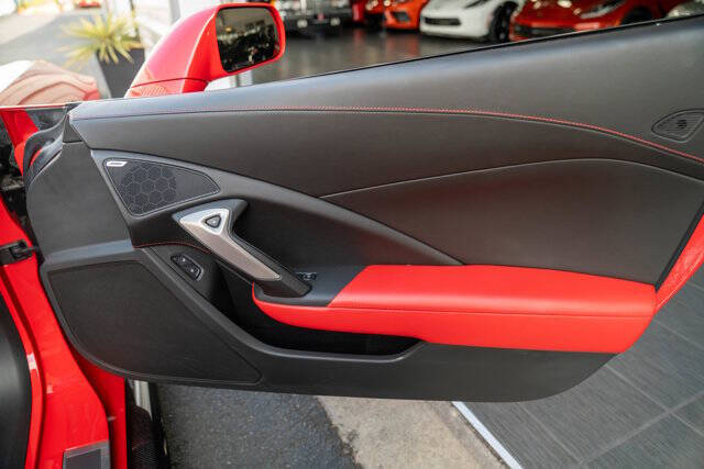 2015 Chevrolet Corvette 32