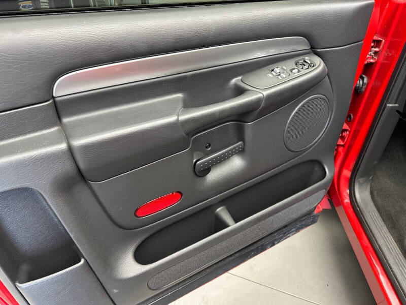 2005 Dodge Ram 1500 SRT-10