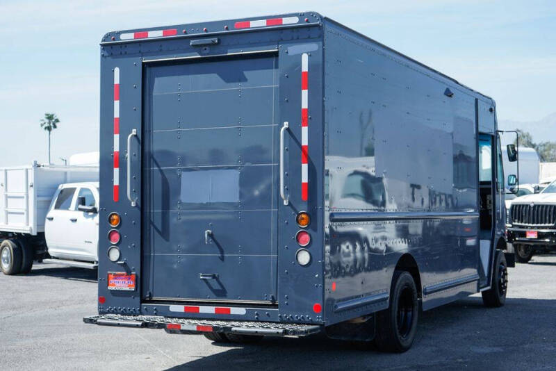 2020 Freightliner MT45 Chassis