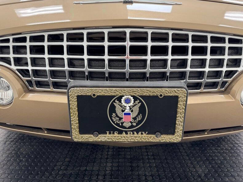 2005 Ford Thunderbird Deluxe