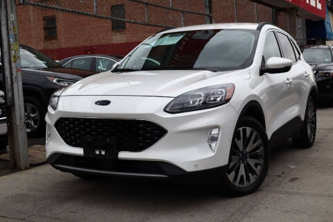 2020 Ford Escape for sale at HILLSIDE AUTO MALL INC in Jamaica NY