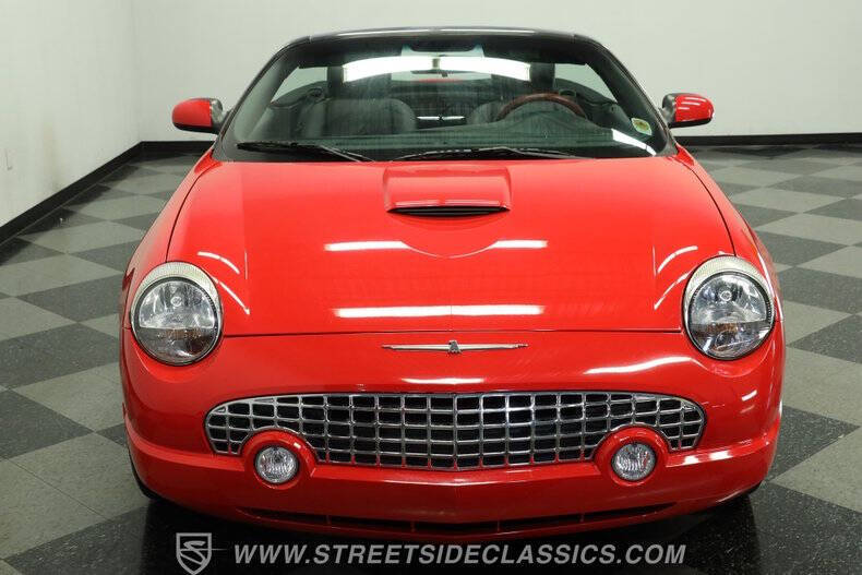 2005 Ford Thunderbird Deluxe
