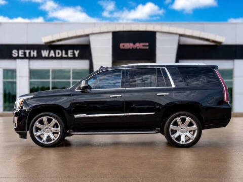 2018 Cadillac Escalade Luxury