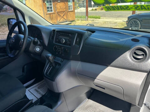 2016 Nissan NV200