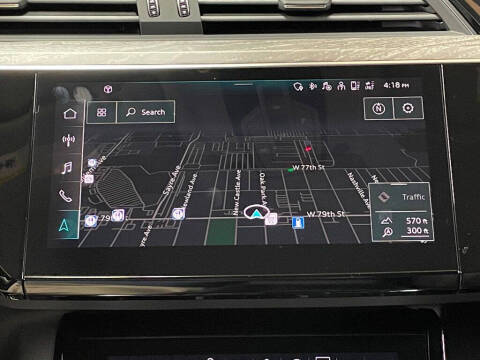 2021 Audi e-tron quattro Premium