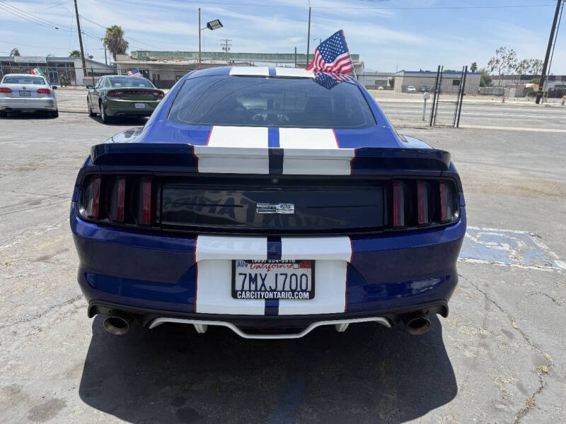 2015 Ford Mustang V6