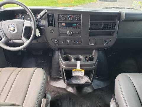 2025 Chevrolet Express 2500