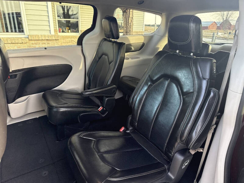 2020 Chrysler Voyager LXi