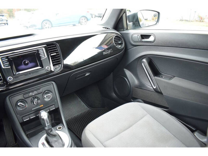 2018 Volkswagen Beetle 2.0T Coast