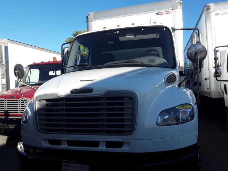 2021 Freightliner M2 106