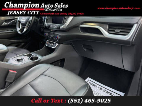 2023 GMC Terrain SLT